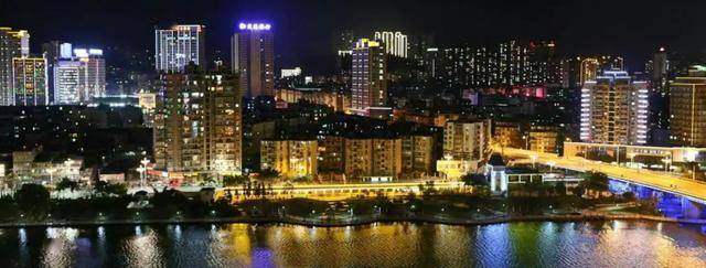 智慧公廁解決方案-物聯(lián)網(wǎng)系統(tǒng)定制廠家 | 廣州中期科技 | 全國3000+政企案例 | 免費方案設(shè)計